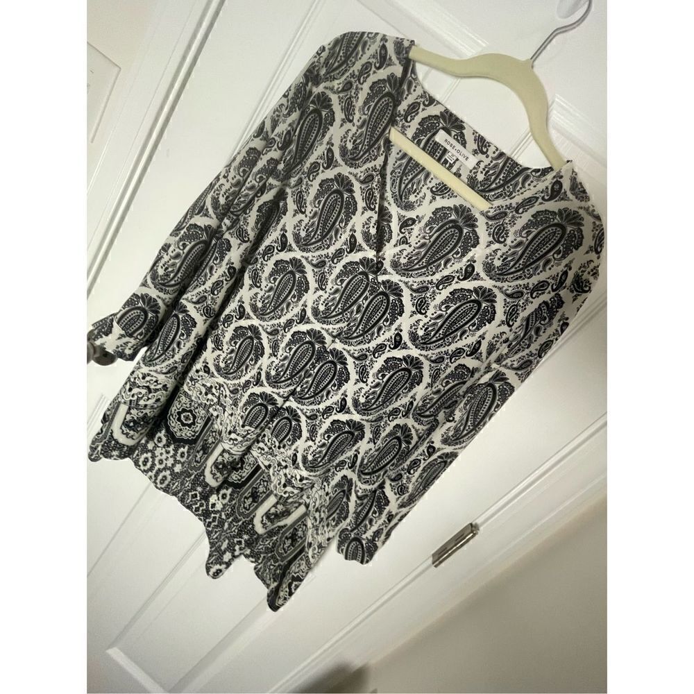 Rose & Olive women’s blouse 2X black white paisley 3/4 sleeve